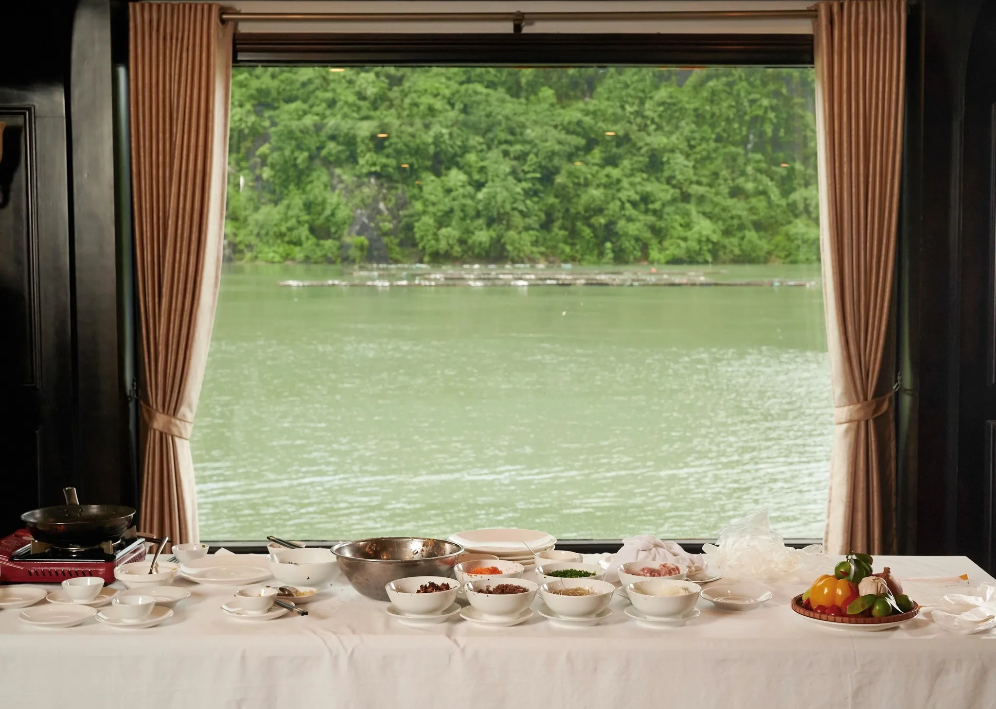 2D1N Tour I Relaxing in Halong and Lan Ha Bay with Erina Cruise I Ha Long